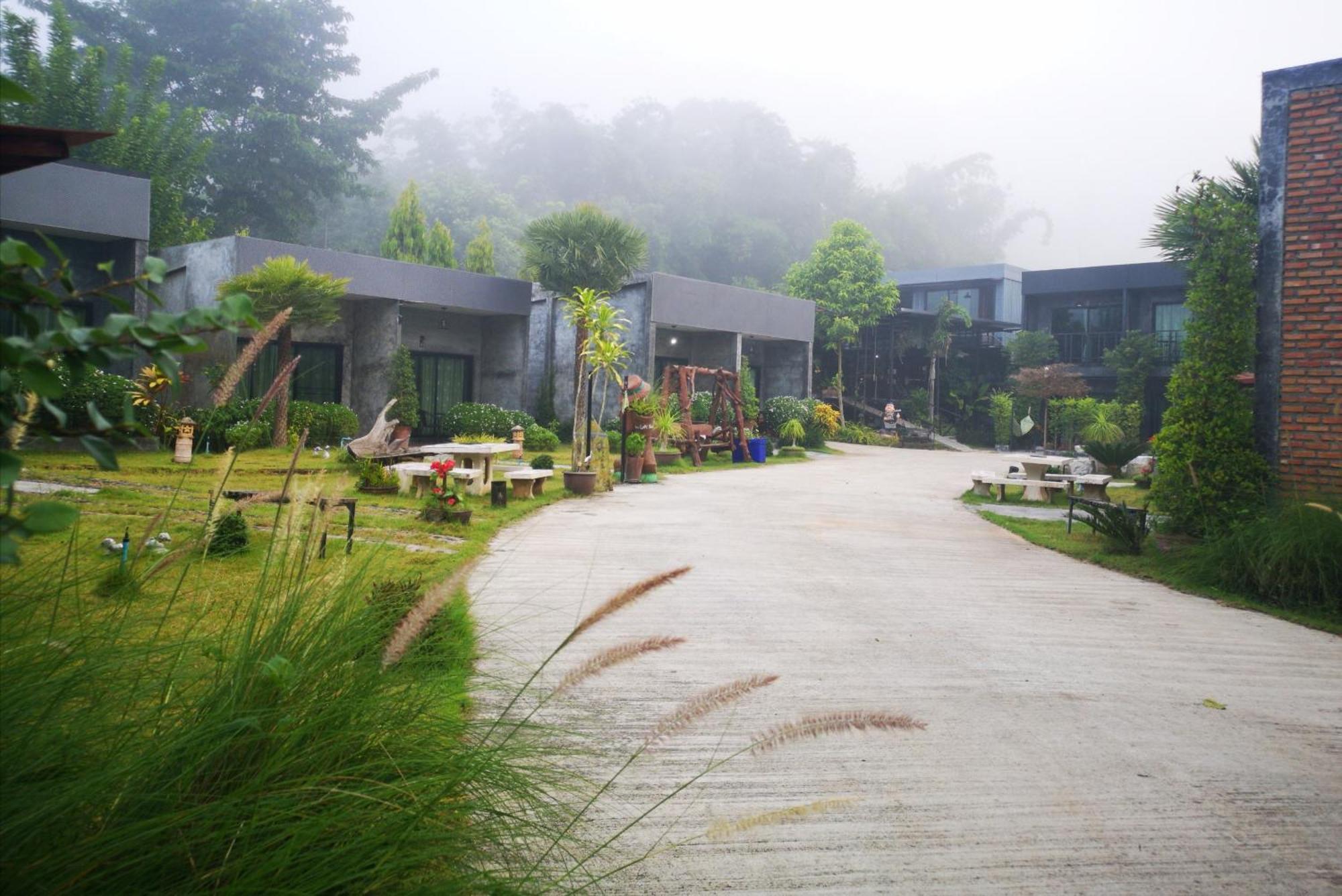 Keeree Loft Resort Thong Pha Phum Luaran gambar