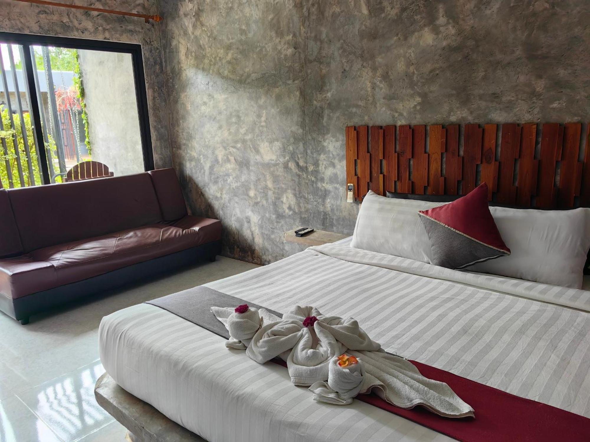Keeree Loft Resort Thong Pha Phum Luaran gambar