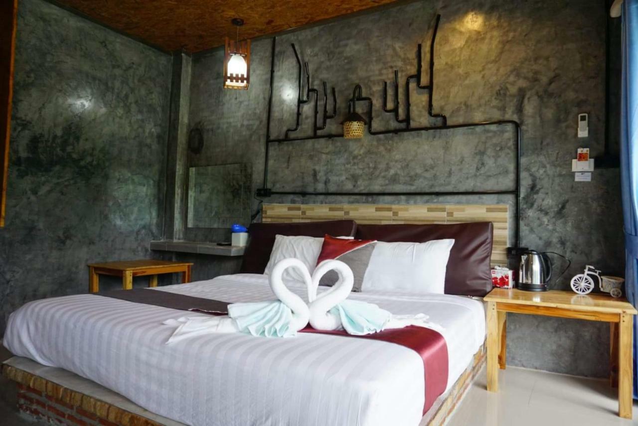 Keeree Loft Resort Thong Pha Phum Luaran gambar